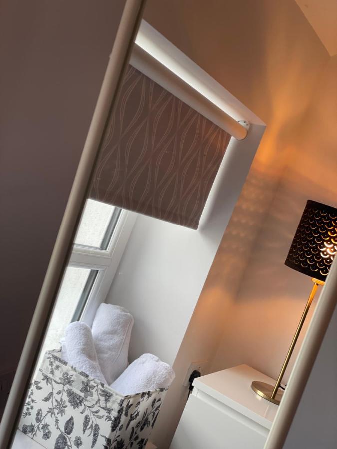 Apartment No 16 Main *